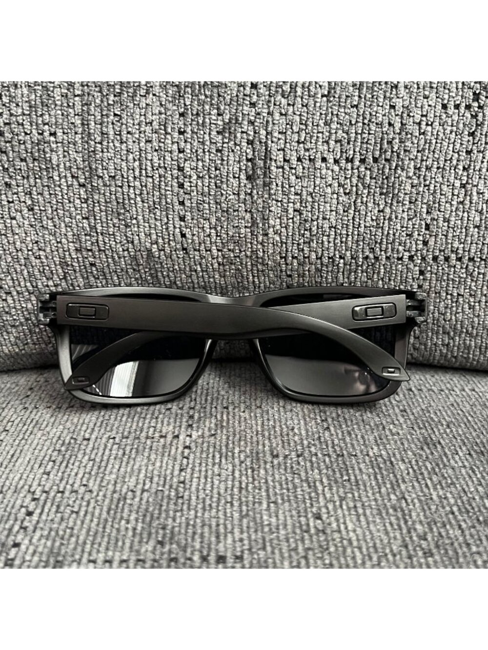 Oakley Holbrook Sunglasses 009102 Black Lenses-Black Matte Frame - Picture 14 of 16